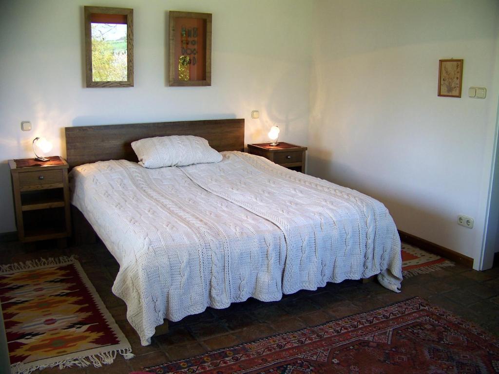 Kali Art Inn Koveskal Phòng bức ảnh