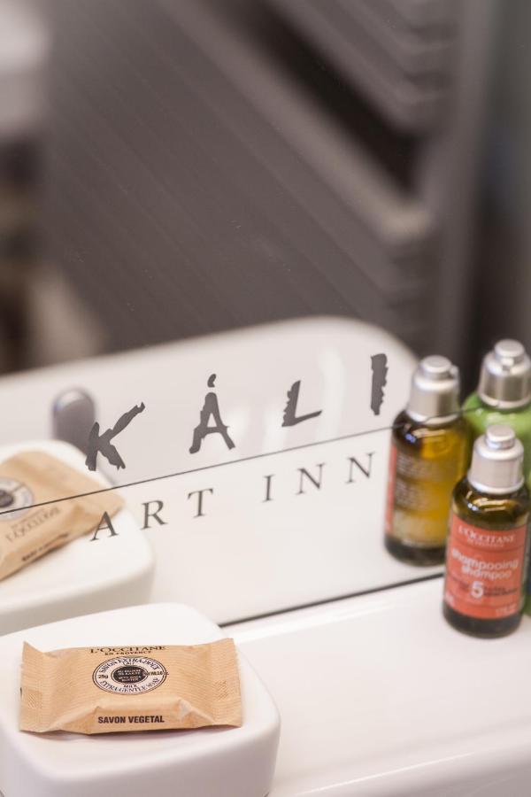 Kali Art Inn Koveskal Ngoại thất bức ảnh