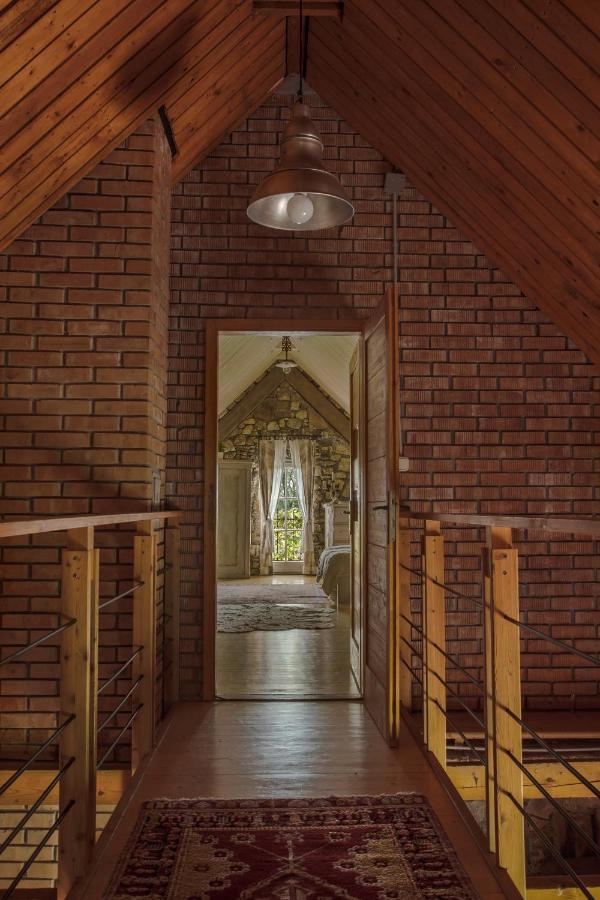 Kali Art Inn Koveskal Ngoại thất bức ảnh